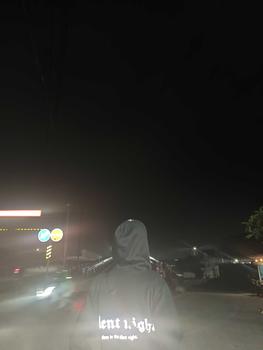 Product Review of Hoodie boxy fit reflektif Silent Nigh Unisex  Fleece tebal 280 gsm | Sablon Reflektif Silver Free Stiker from d**a t**k n**a 2