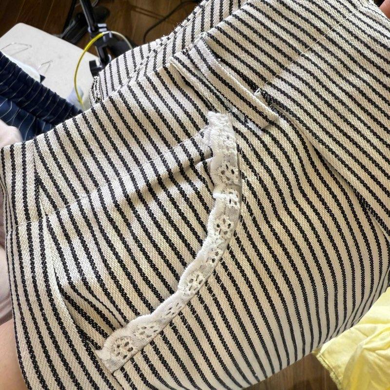 Quần Suông Kẻ Sọc Xếp Li Kèm Dây Chất Kate form rộng style Ulzzang