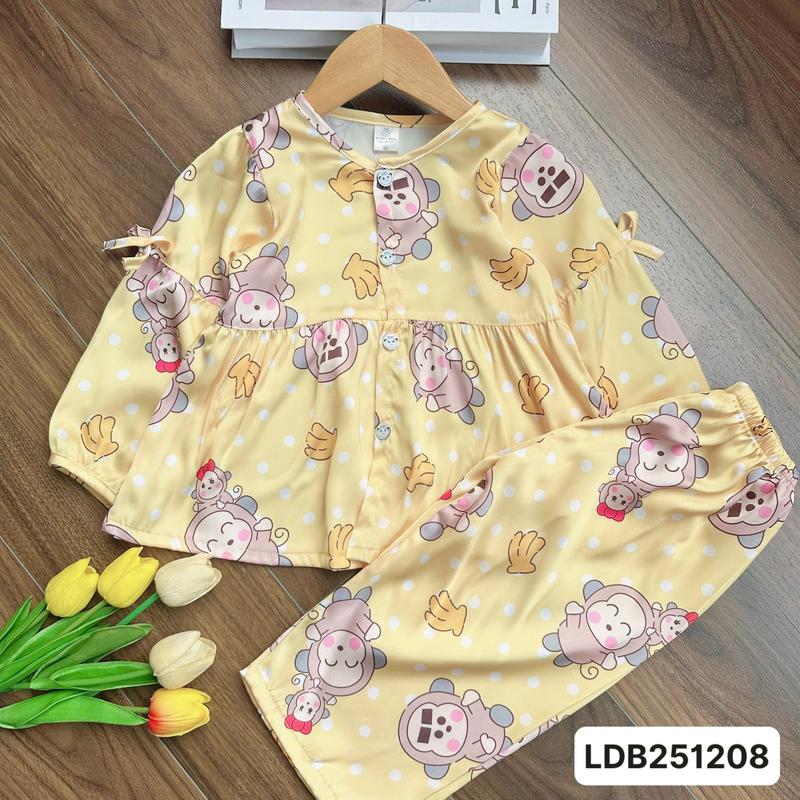  LDB251208 Bộ lụa dài mẹ bé pijama tay dài quần dài cho bé gái 12kg-60kg cài nút phối viền 