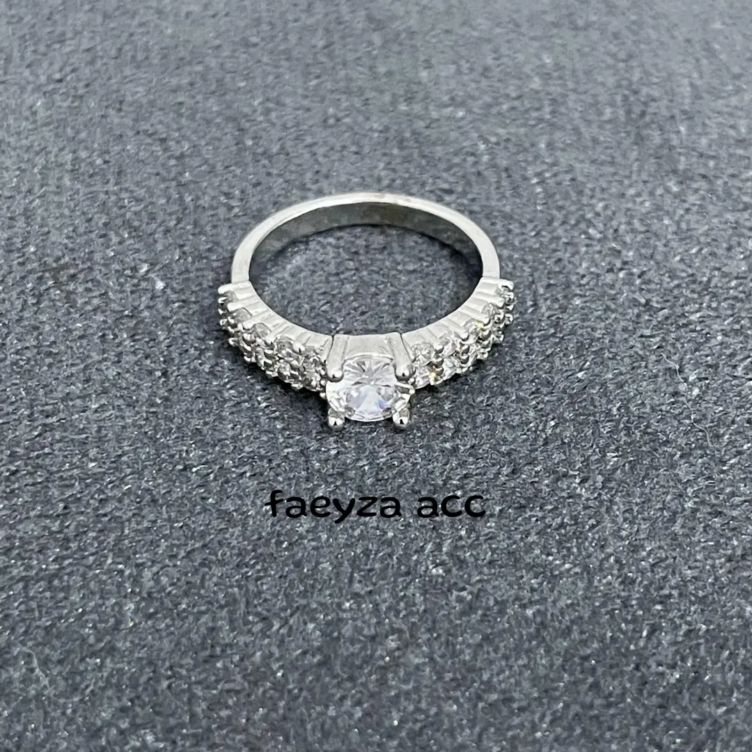 (13-24) Cincin Titanium Anti Karat Tidak Luntur cincin xuping wanita jax V