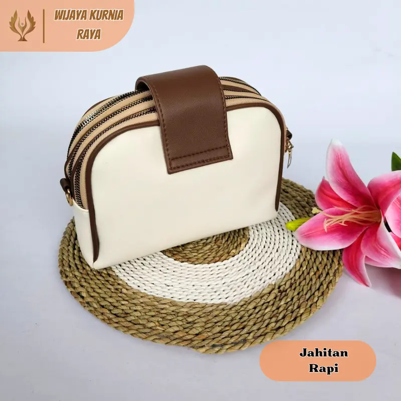 Tas Selempang Wanita Wrislet Yagumi 3 Ruang Tali Lebar Bahan Kulit Sintetis 7