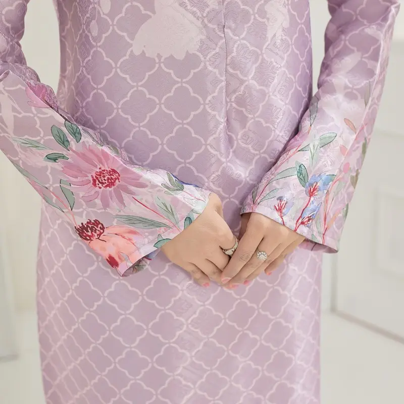 KURUNG MARIA MATERIAL PREMIUM SILK JACQUARD CORAK CANTIK (IBU)