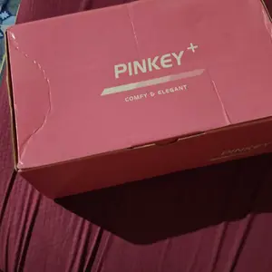 Pinkey PINKEY P018 Sepatu Wanita Sneakers Boots Shoes Canvas Karet Tinggi Sol 4.5 Cm Insole Sponge Berlubang Comfy Elegant untuk Kaki Gemuk Pilih Ukuran Lebih Besar