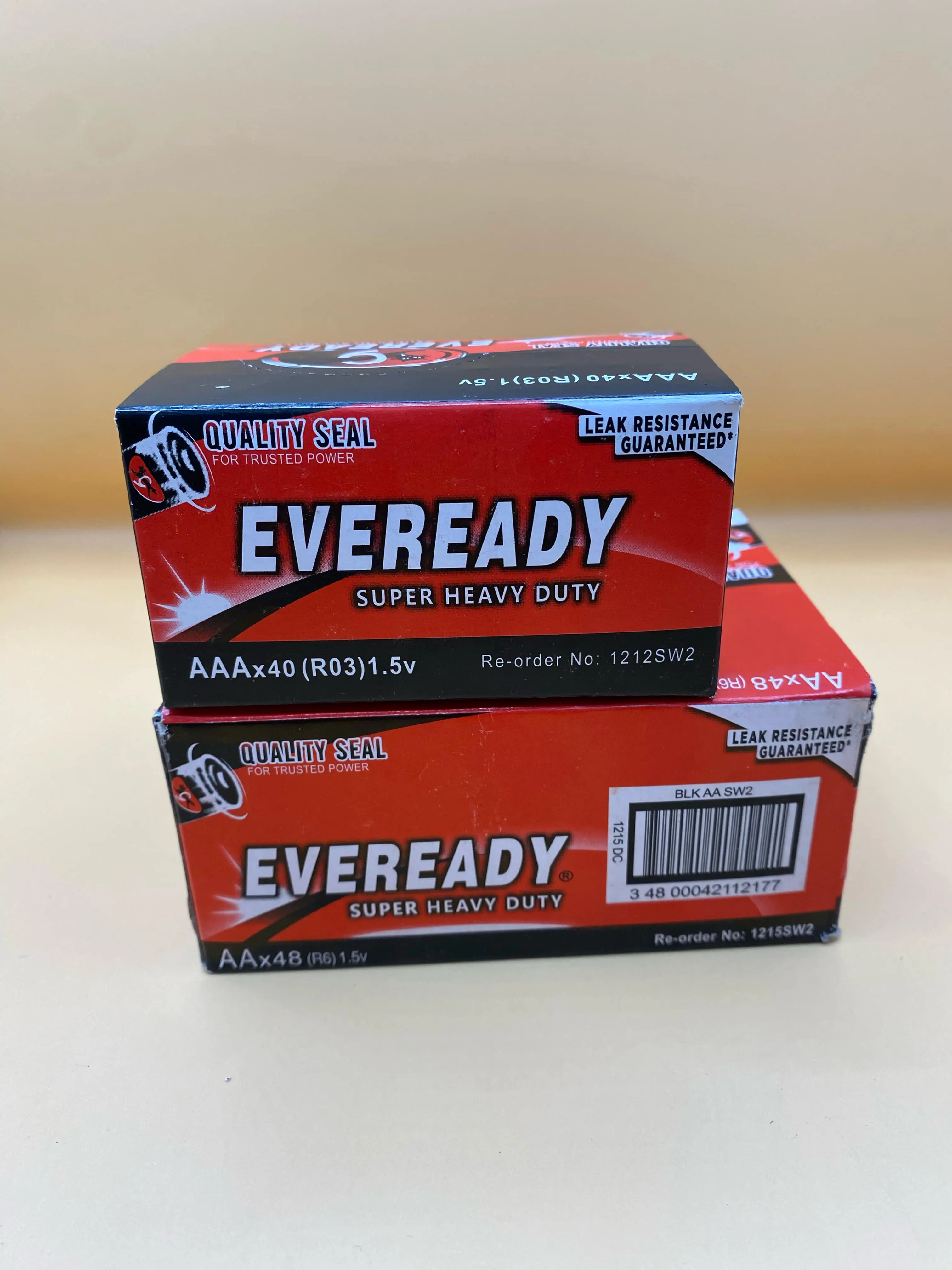 EVEREADY super heavy duty Battery AAx48 / AAAx40