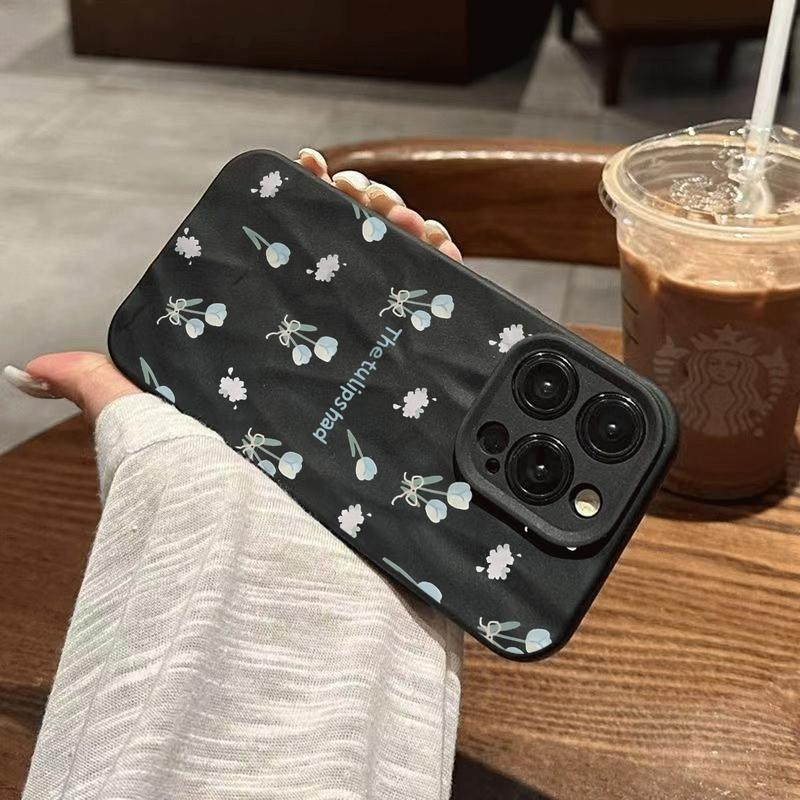 Họa tiết hoa nhỏ xanh nhạt in toàn bề mặt phù hợp với ốp lưng iPhone18/17/16/15 14/13/11/7/17pro/17promax kiểu đơn giản thời trang 16plus mẫu mới 16pro