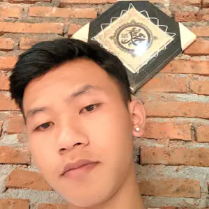 Anting Magnet Batu Berlian Permata Bahan TITANIUM Anti Karat Pria Wanita anting magnet pria