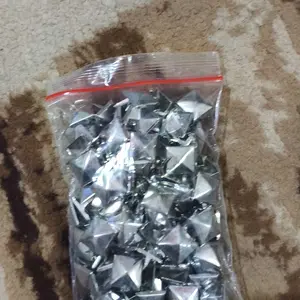100 PCS SPIKE PIRAMID 12mm DAN 9mm  //SPIKE PUNK PIRAMID //SPIKE