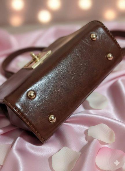 Syakila Tas Selempang Wanita Model Juxtaposition Tas Wanita Jinjing dengan Fitur Panel Rear dan Tampilan Light