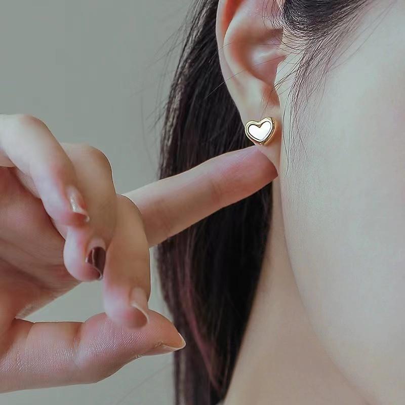 A75 Anting Wanita Titanium  Love Mini Putih Elegant 5