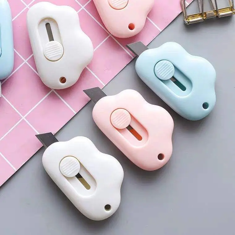 Cutter Mini Bentuk Awan Lucu Pisau Stainless Kecil Pemotong Kertas Portable Plastik ATK002