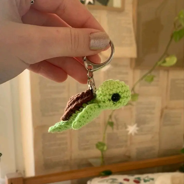 Arisa Crochet Turtle Keychain Handmade / Gantungan Kunci Bentuk Kura-kura 1