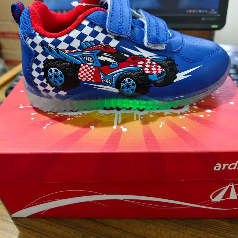 Sepatu Ardiles Lampu Mendovi 3