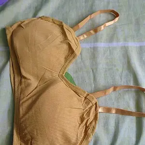 PEACHIE | BR009 Bra Wanita Tanpa Kawat Bahan Halus Fashion Crop Bh Busa Kemben Seamless Top Tipis