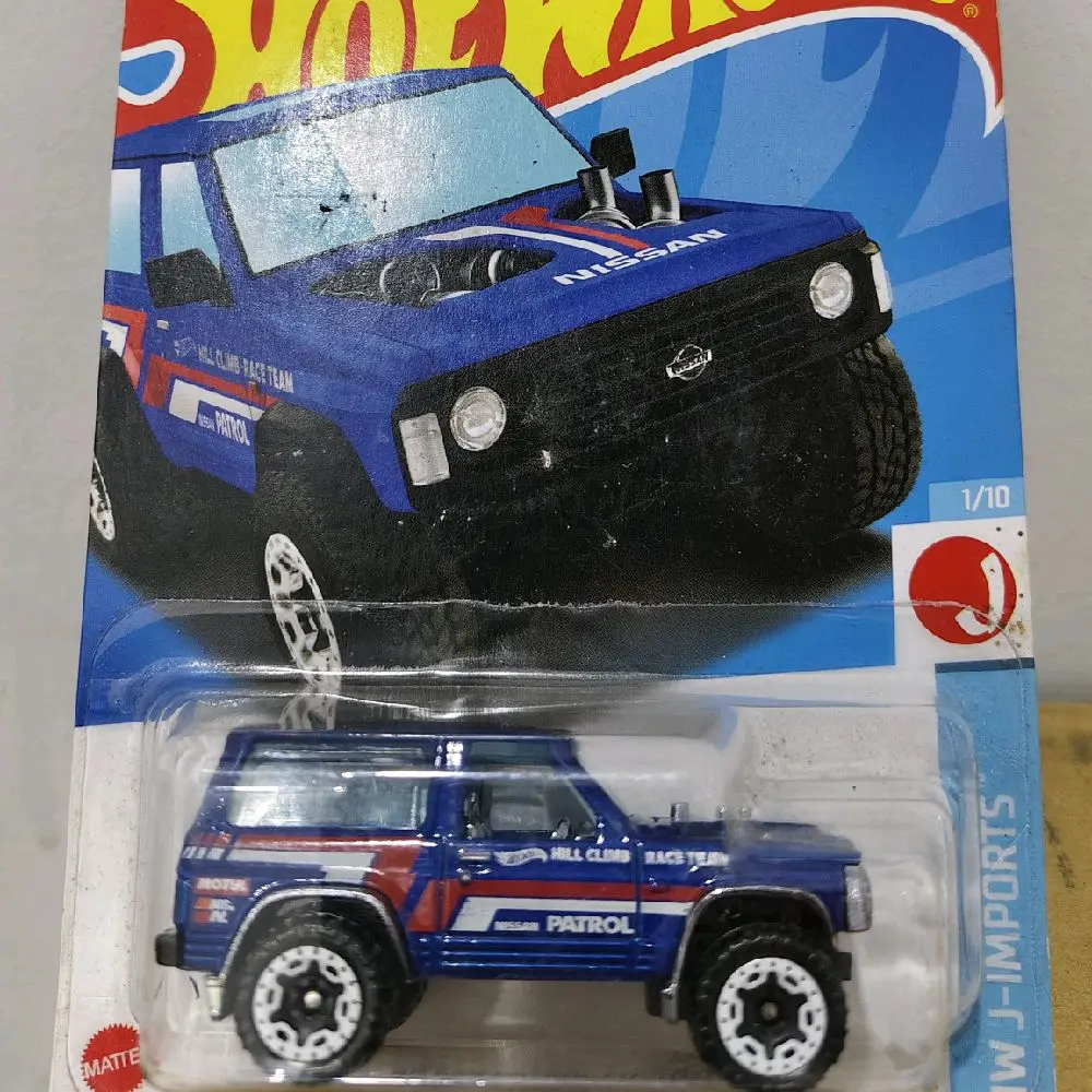 HotWheels Nissan Patrol Custom Biru Diecast