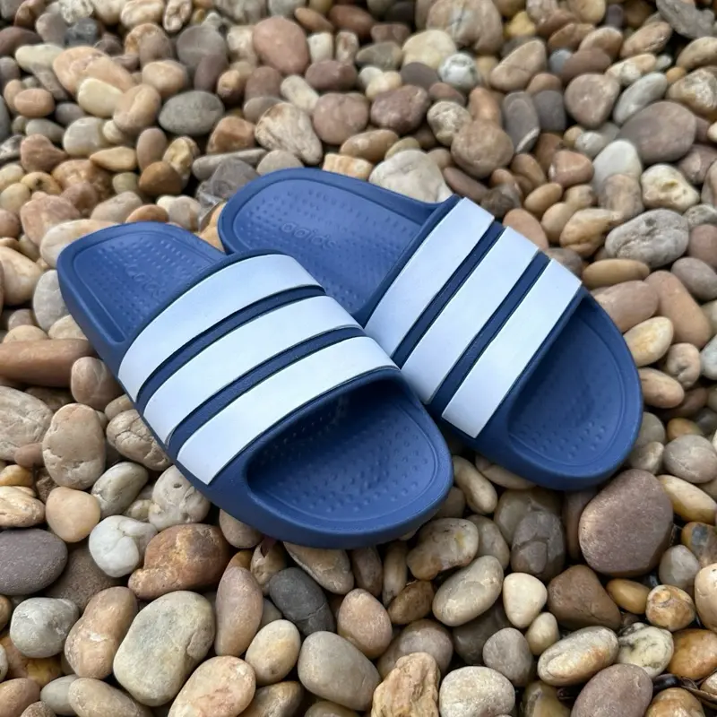 Dép 3 sọc, Dép Đúc nguyên khối, đi Êm chân, Dép Slipper Bền Đẹp, Chống Trơn 0