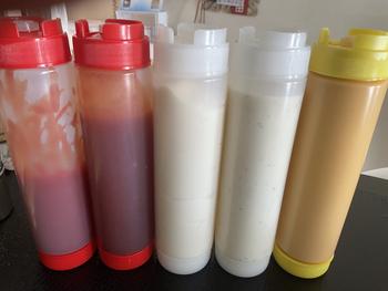 Product Review of First In First Out Squeeze Dispensing / Refillable fifo Sauce Bottle with Lid fifo subway bottles botol sos mayonis from M**a T**g 0