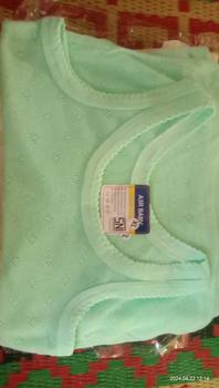 Product Review of 1 LUSIN GROSIR SINGLET BAYI JALA BOLONG Bunda Perempuan from p**i 0