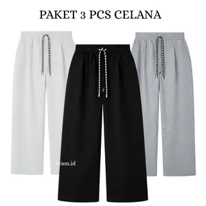Secremoussst Paket 3 Celana Sweat pants Nice Baggy Pria  Wanita yang super nyaman buat dipakai sehari-hari Bahan Katun fleece adem, lembut, dan pastinya nggak bikin gerah. Warna abu misty yang kalem bikin makin gampang di-mix & match sama outfit apa aja