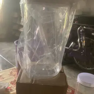 Toples susu Jorine dilengkapi sendok magnet. Tutup kedap cegah lembap dan bau asing agar susu tersegel sempurna. Multifungsi dengan penyerap kelembapan bawaan. Sendok magnet menempel rapat anti tumpah saat tuang, 1 sendok berisi 5g untuk takaran presisi.
