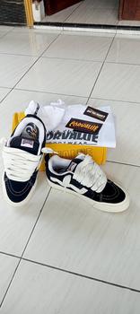 Product Review of Corvalue - Sepatu Sneakers Unisex Pria Wanita Otaru Black White Shoes Casual Sneakers Hitam from R**🫀 1