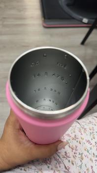 Product Review of FreeSip Insulated Stainless Steel Bottle with Locking Push Button Lid Portable Gym Sports Water Bottle  Tumbler Vacuum Flask from C**e 0