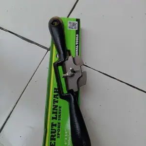 Alat kupas kulit ari kelapa/kerokan kulit ari kelapa dengan 2 mata pisau Kitchenware