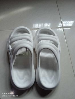 Product Review of Cososisi Sandal Pria Baru Sandal Pasangan Pantai Selebriti Sol Tebal ukuran: 30-44 from g** d** 1
