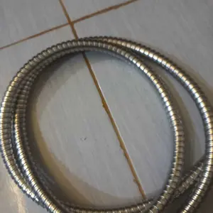 4 IN 1 Paket Kran Besi Tahan Karat Plus Hand Shower 300 lubang komplit Keran Air Selang kamar mandi kecil