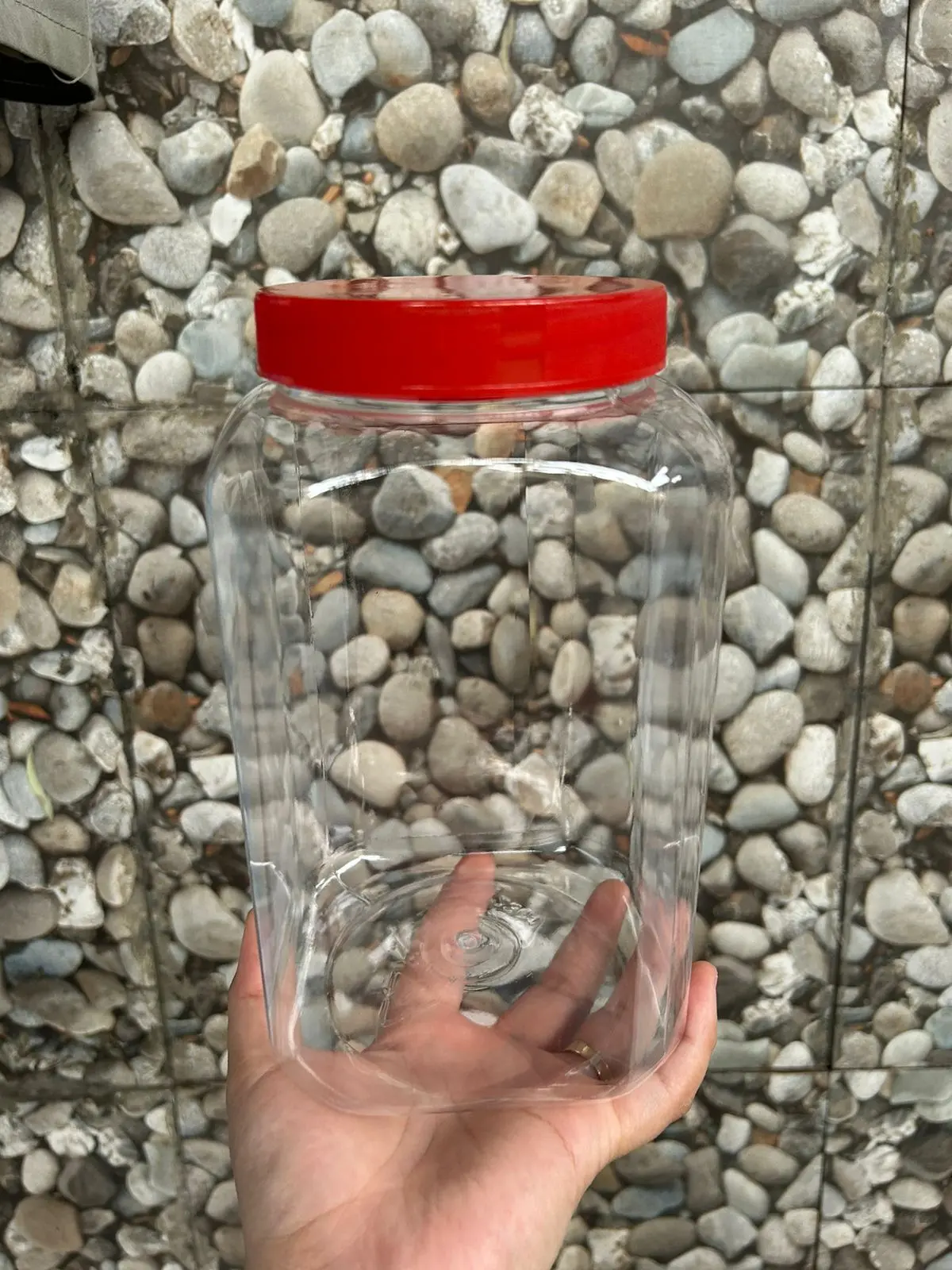 Toples 2 liter kotak plastik pakai tutup