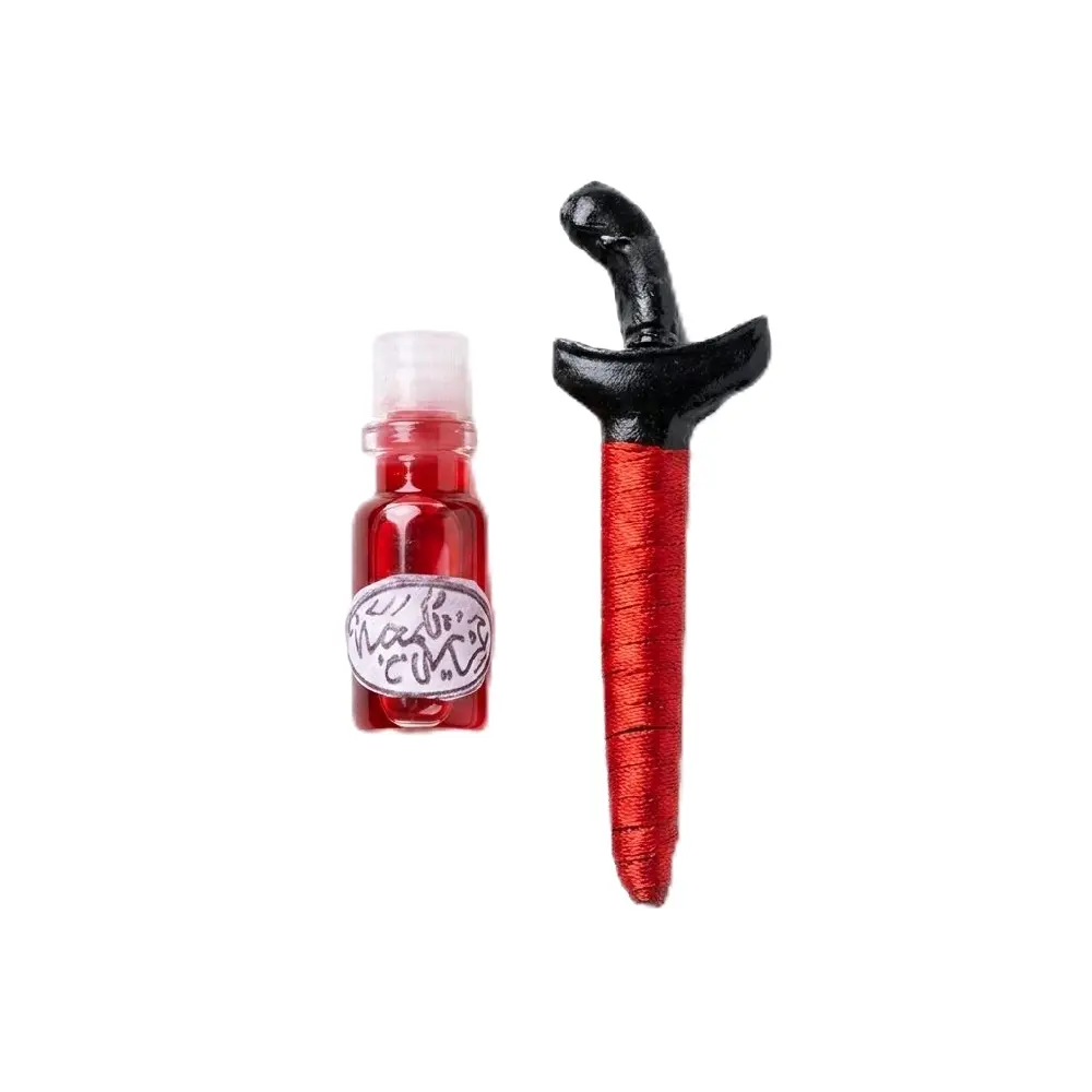 Patung Miniatur Keris Merah + Minyak