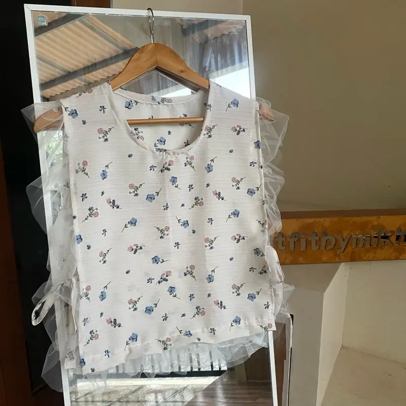 Vest Lecia Atasan Wanita Rompi Crinkle