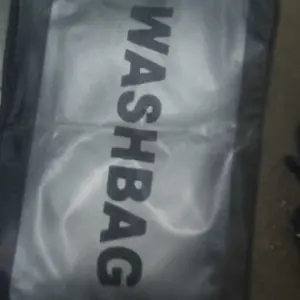 Washbag Tas Kosmetik Travel Anti Air Kapasitas Besar untuk Makeup dan Perlengkapan Perjalanan