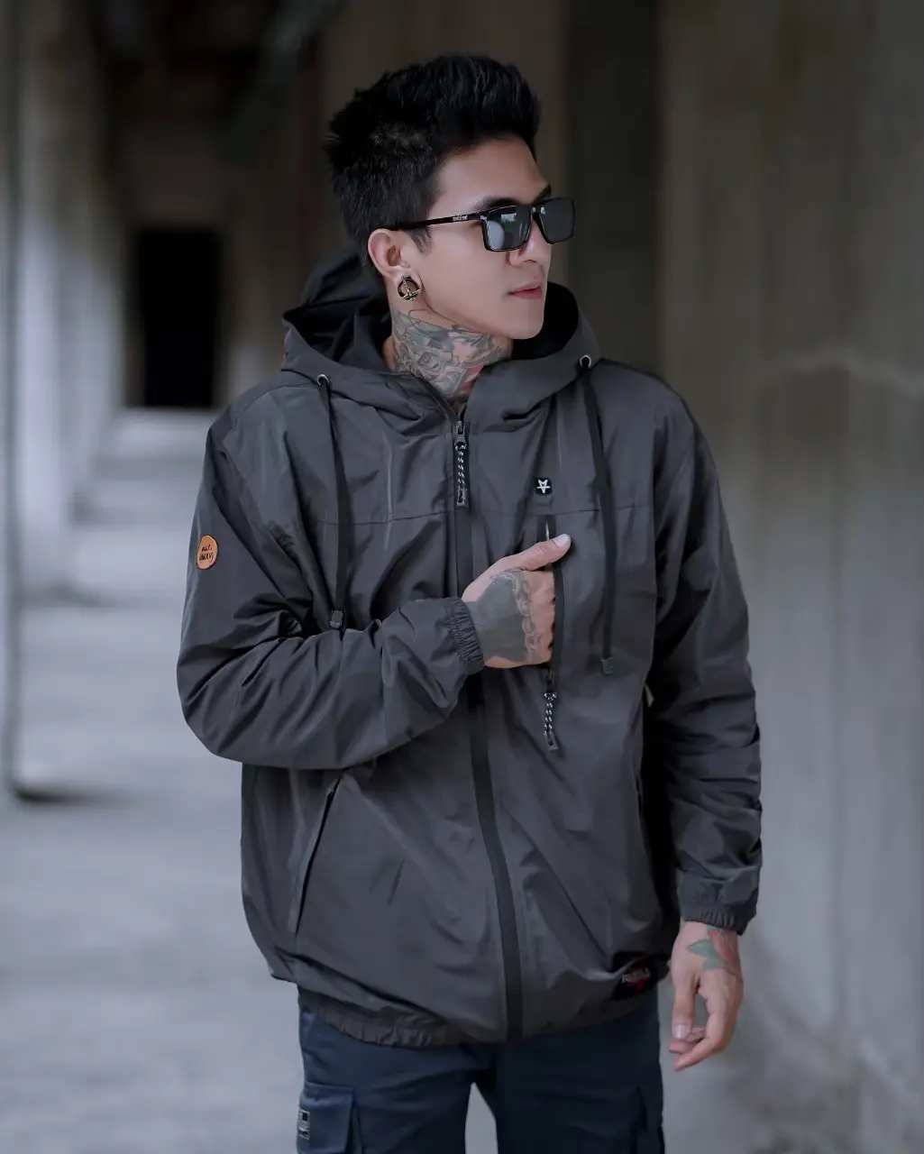 Jaket Gunung Parasut Anti Air Pria Wanita || Jaket Outdoor Waterproof Terbaru