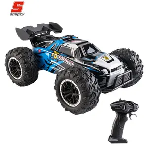 Snapzy Remote Control Climbing Car 2.4G 4WD RC Off-Road Mobil Mainan dengan lampu dan semprotan