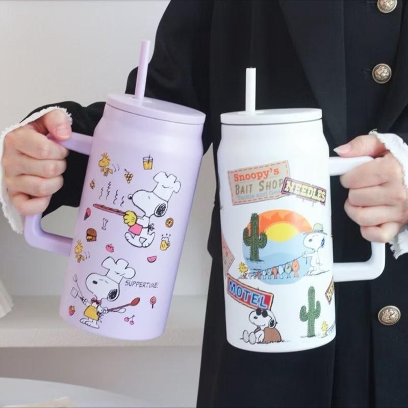  Bình Giữ Nhiệt Snoopy 1500ml Có Tay Cầm Giữ Nóng Lạnh Thời Gian Dài Dung Tích Lớn An Toàn & Tiện Lợi 