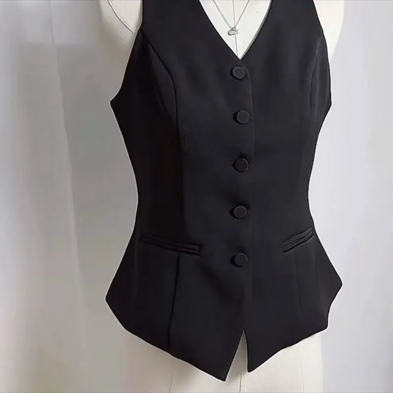 Set Bộ Gile Quần Short Nữ & Áo Cổ V Nút Xéo Quần Xoè Chất Chéo Hàn Thời Trang Cho Chị Em