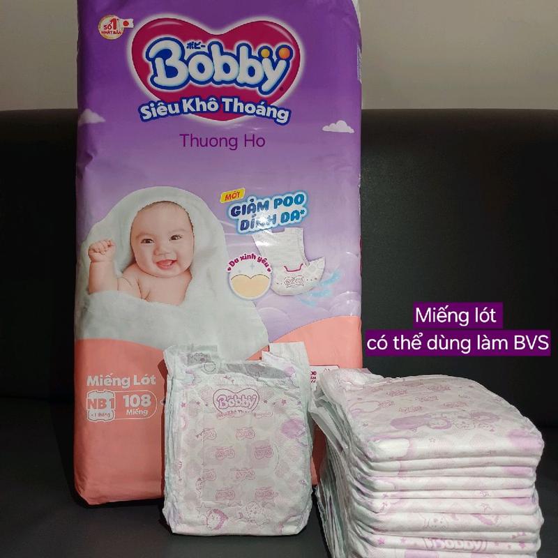  Miếng lót sơ sinh Bobby NB1 108+6 cho bé sơ sinh dưới 5kg  bé dùng phải dán vào tã vải  hoặc người lớn dùng thay thế băng vệ sinh.  HSD 2029  