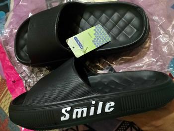 Product Review of Sandal Cowok Selop Karet Smile Type 913 Sandal Outdor dan Indoor Anti Slip Anti Air Bahan EVA  Tidak Bau  Pria Shoes Sendal from 🌹**h W**n E**🌹 2