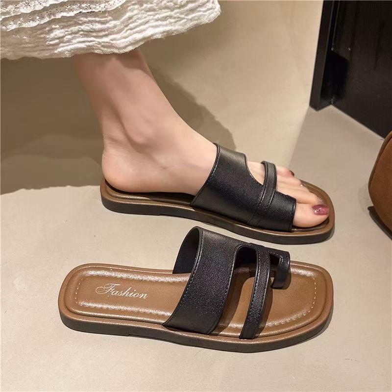 Sandal Wanita Nyaman Anti Slip Sandal Wanita Flat Kekinian 2026 Sandal Wanita Minimalis Elegan