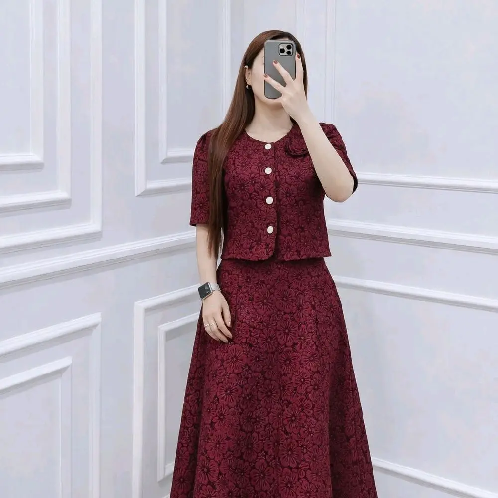 merah maroon burgundy 2