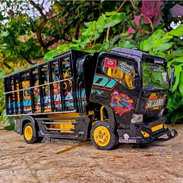 PROMO MURAH MINIATUR TRUK OLENG FULL VARIASI LAMPU BONUS TERPAL TERLARIS UNTUK ANAK DAN ORANG DEWASA  Toys