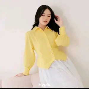 SANJU BLOUSE HALINKA SHIRT KEMEJA WANITA KOREAN STYLE ATASAN LINEN  Baju Kancing Panjang Basic Nyaman Casual magnet Formal Kain