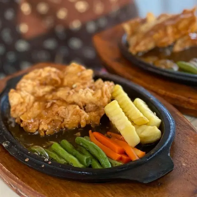 Hotplate Steak Oval + Alas kayu Alat Kitchenware 0