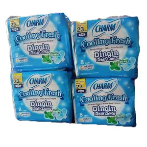 4 pack Charm Cooling Fresh 23 cm isi 8 pads
