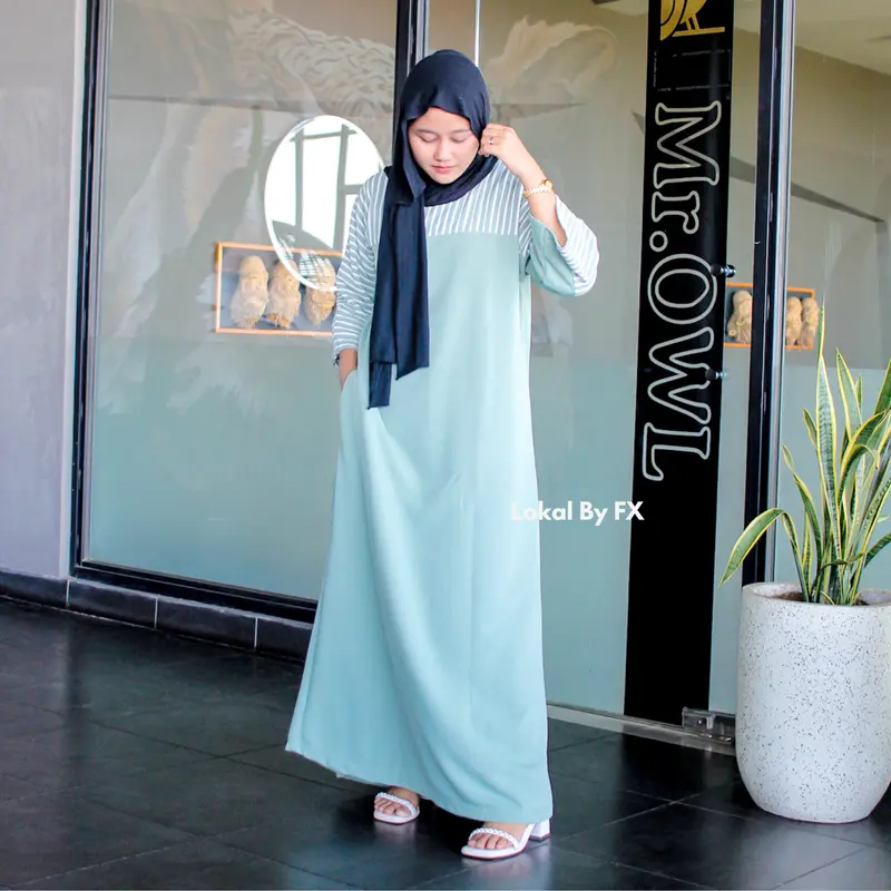 Lokal By Fx - Gamis Wanita Motif Salur Kekinian Mewah Muslim  / gamis 2025 model baru / baju hitam gamis / gamis hitam remaja 1
