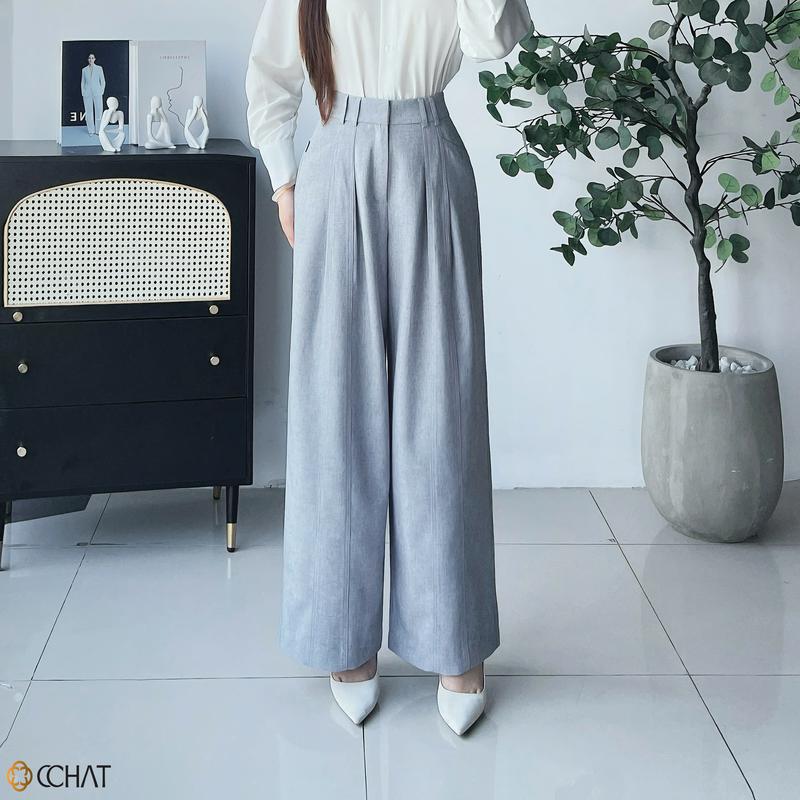 Quần Kiểu Nữ CCHAT Laconi Dáng Suông Cạp Nhỏ Xẻ Tà Chồng Chiết Ly Chất Tuytsi 15QDS2056ST