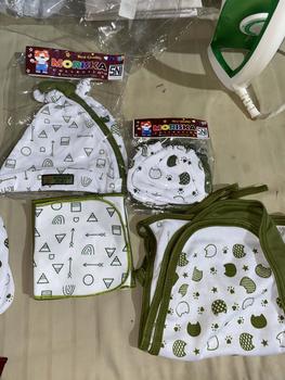 Product Review of PAKET LENGKAP 39 PCS BAJU BAYI NEWBORN BARU LAHIR BAHAN KATUN LEMBUT TERLARIS SNI Parsel from N**e 3