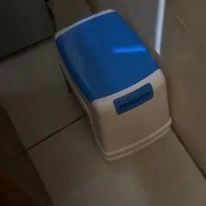 Barito Indo Bangku Jongkok Plastik Kursi Estetik Furniture Minimalis Warna Orenge Biru Desain Modern Kuat Menahan Beban 200KG Material Berkualitas Tinggi A02B