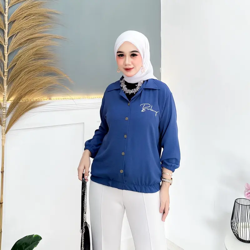Arni Busana -Kemeja Blouse Wanita Bordir Bahan crinkle Adem Dan Nyaman Kancing Depan Lengan Karet Baju Dewasa Model Casual 8