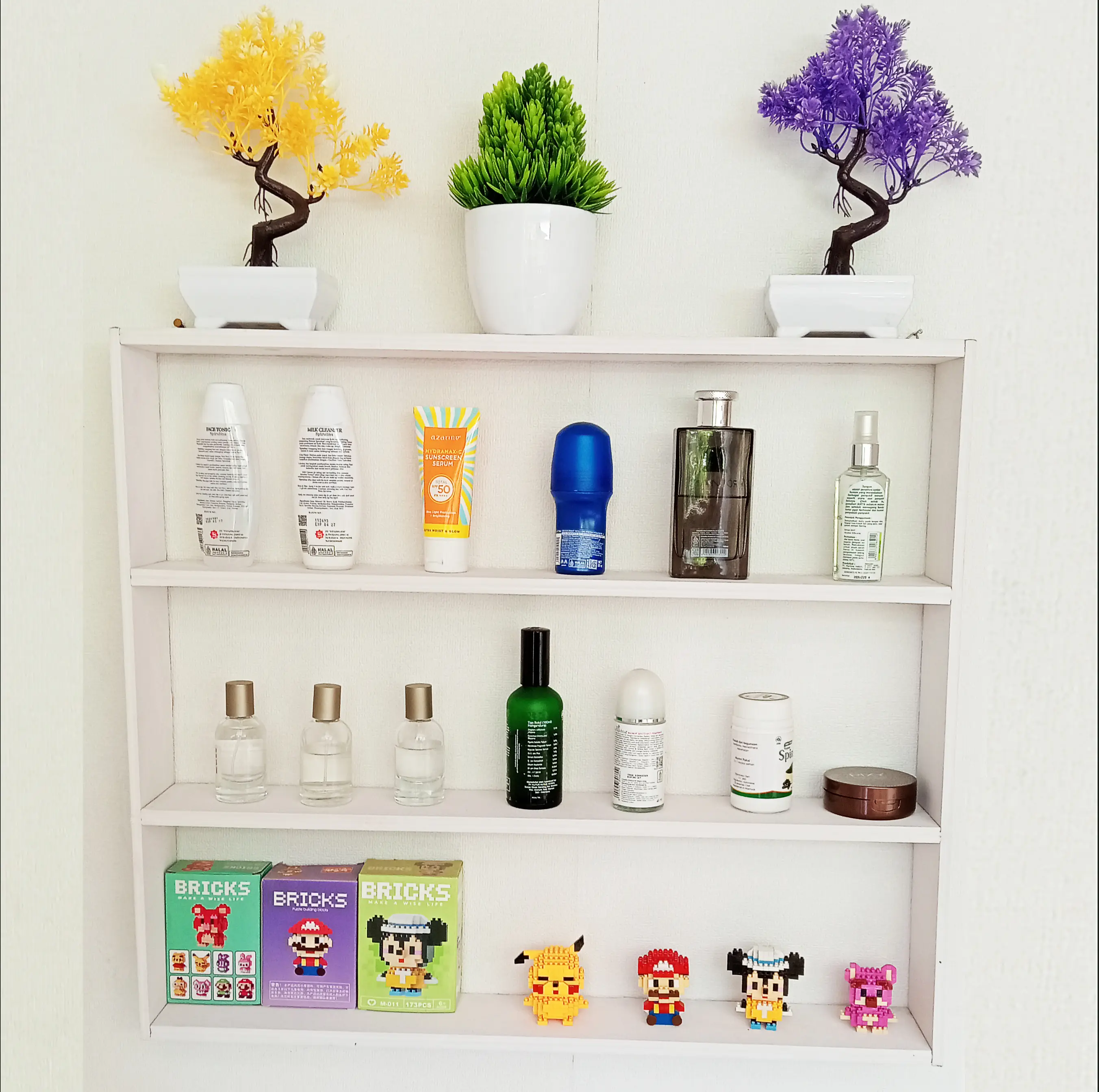 Rak Kutek 4 Susun Rak Nail Art Parfum Tempat Mainan Anak Kosmetik Serbaguna Dinding Paku